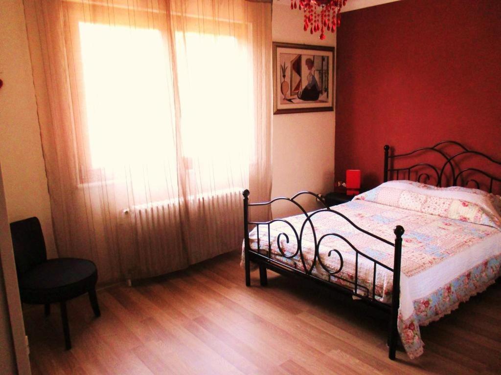 Colmar Room,Chambre Privee Chez L'Habitant,Parking Voiture Devant La Maison,Garage Moto Et Velo Exterior foto